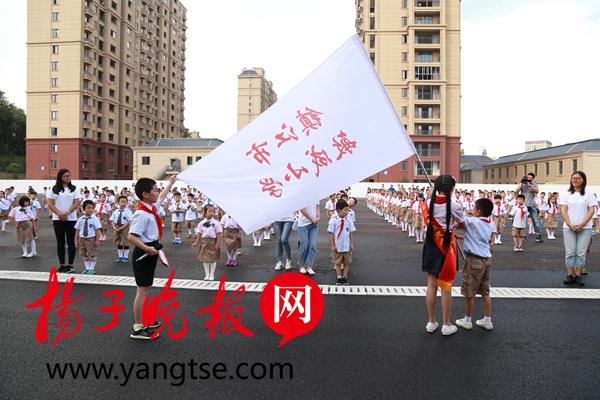 京口区体育馆领导团队，引领革新之旅