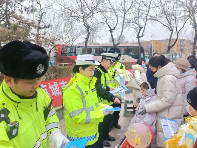 海滨街道交通改善与创新，为居民带来便利与活力新篇章